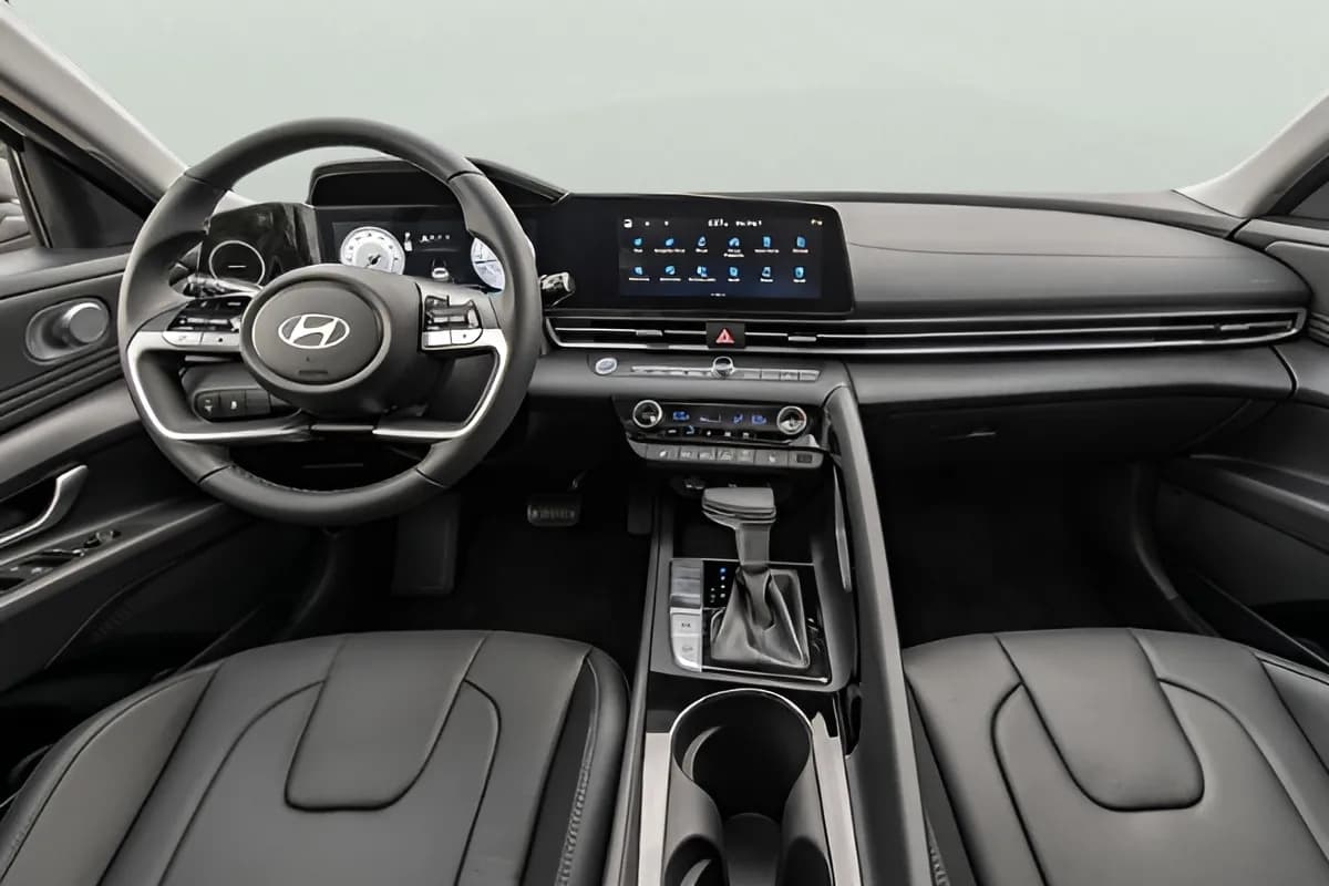 هيونداي النترا CN7 2025 بلاك ديموند أزرق أوتوماتيك — مستعملة