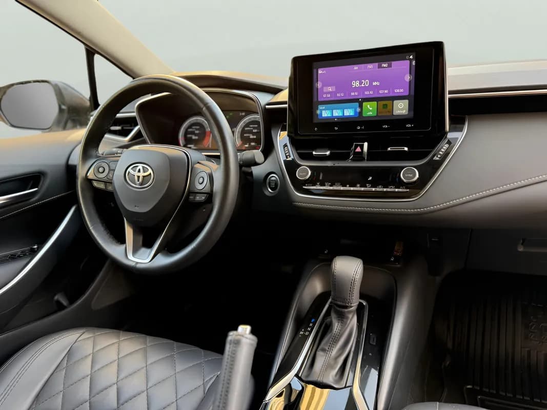 Toyota Corolla 2024 Elegance White Automatic — Used