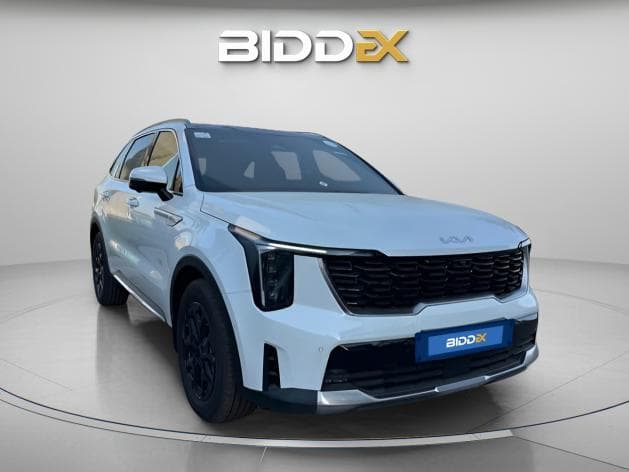 Kia Sorento 2024 Topline White Automatic — Used - 1
