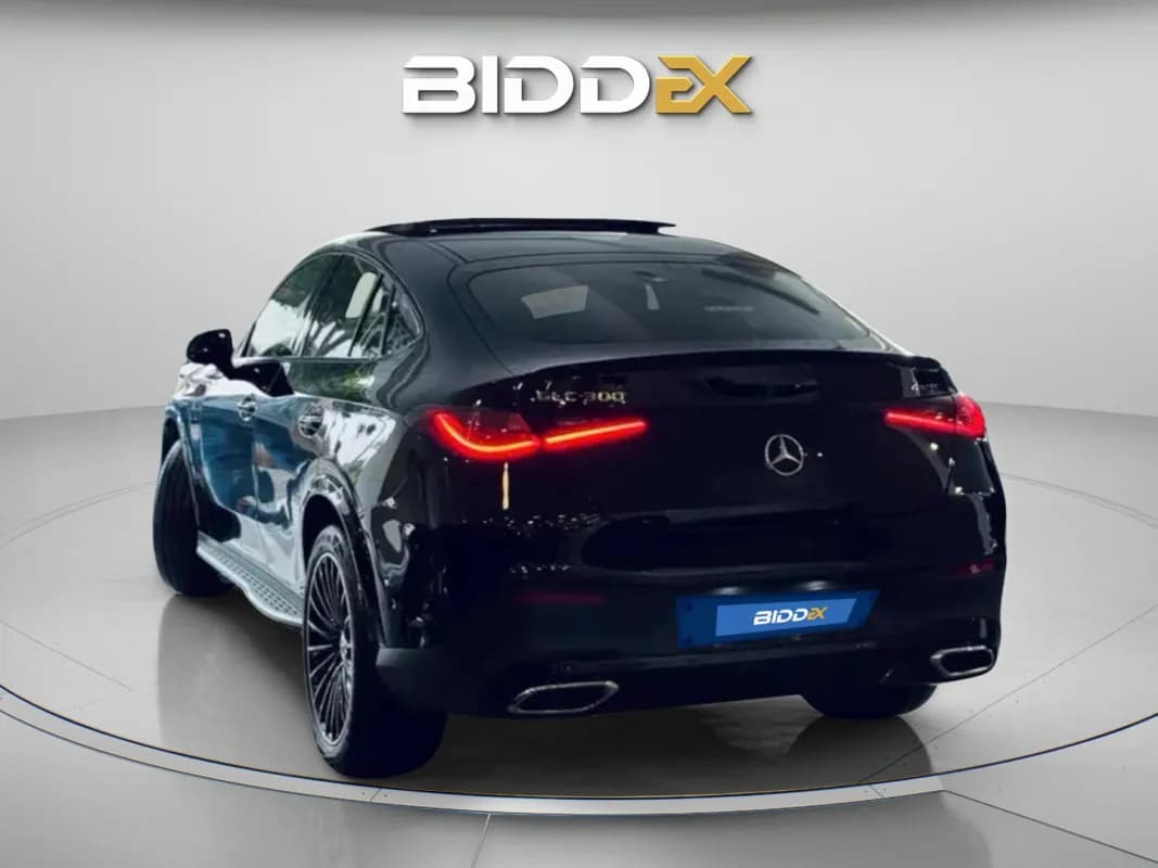 مرسيدس بنز GLC 300 2026 ايه ام جي أسود أوتوماتيك — جديدة