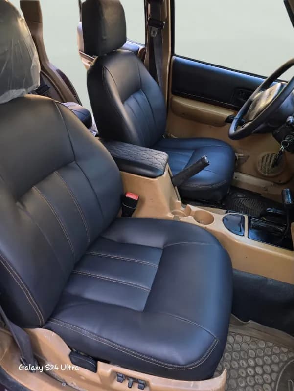 جيب شيروكي 1988