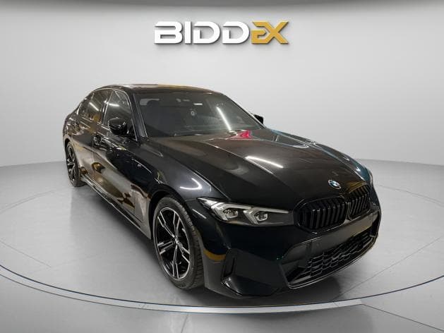 بي ام دبليو 320 2024 سبورت أسود أوتوماتيك — مستعملة - 1