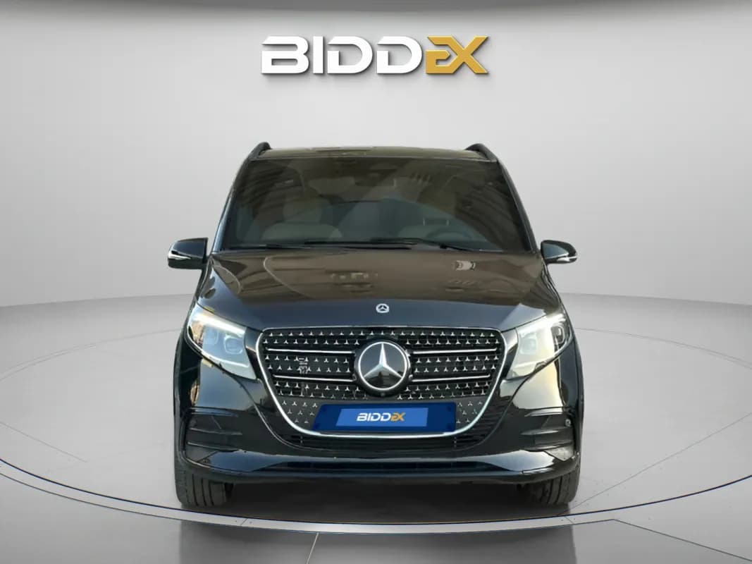 مرسيدس بنز V300 فيانو 2026 اكسيكلوزيف أسود أوتوماتيك — جديدة