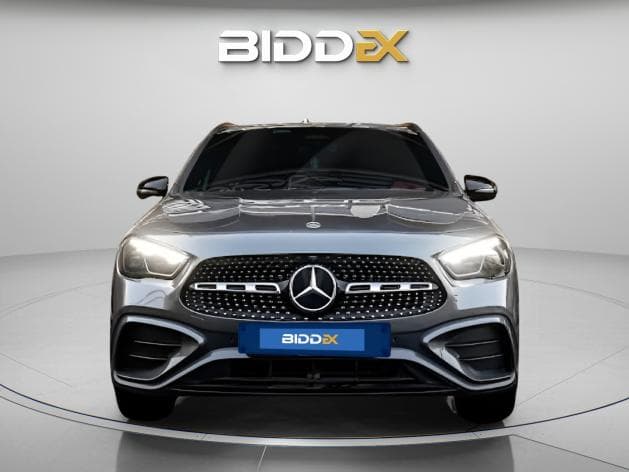 مرسيدس بنز GLA 180 2024