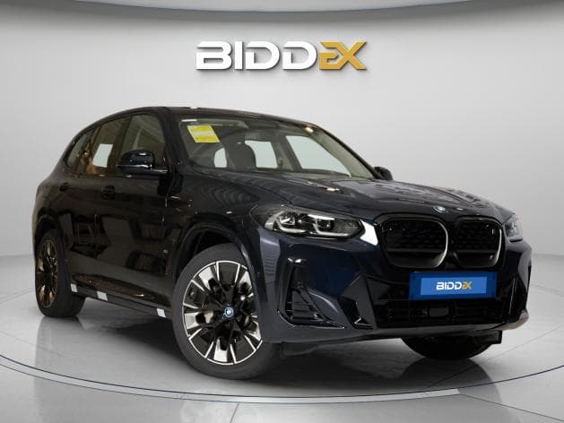 بي ام دبليو IX3 2025