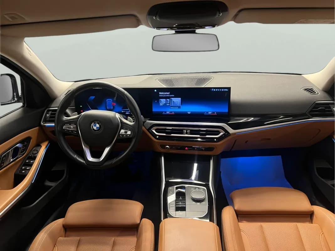 بي ام دبليو 320i 2023