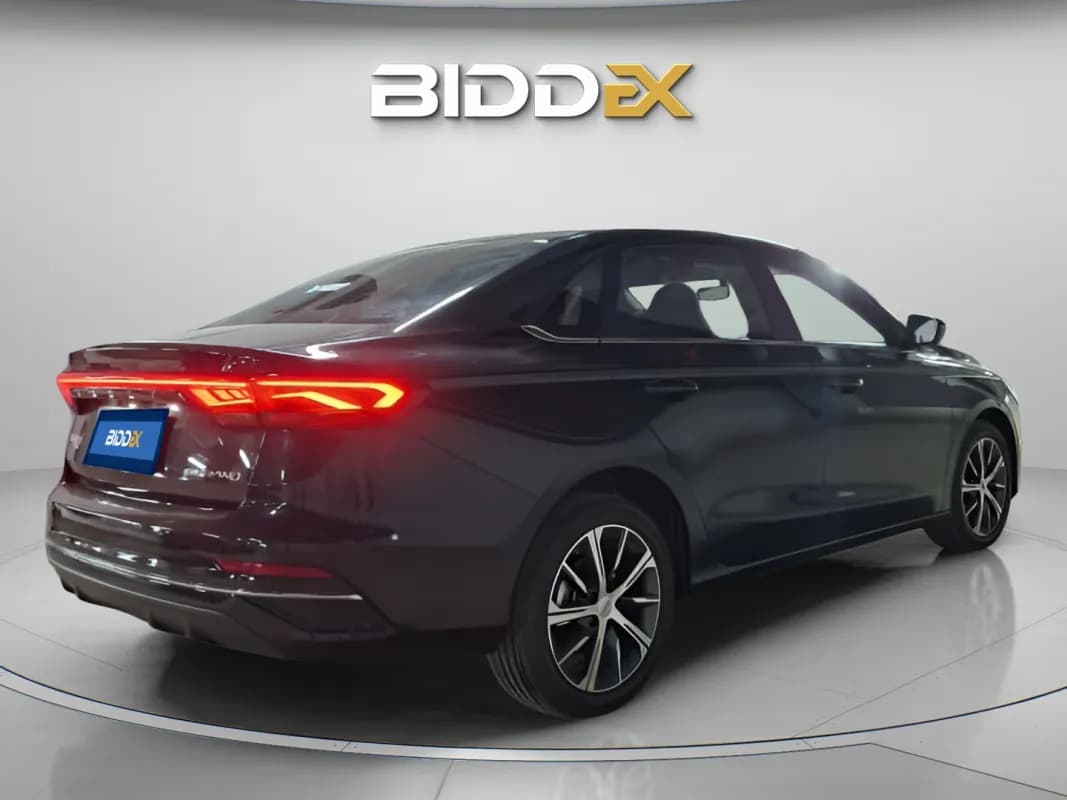 Geely Emgrand 2026