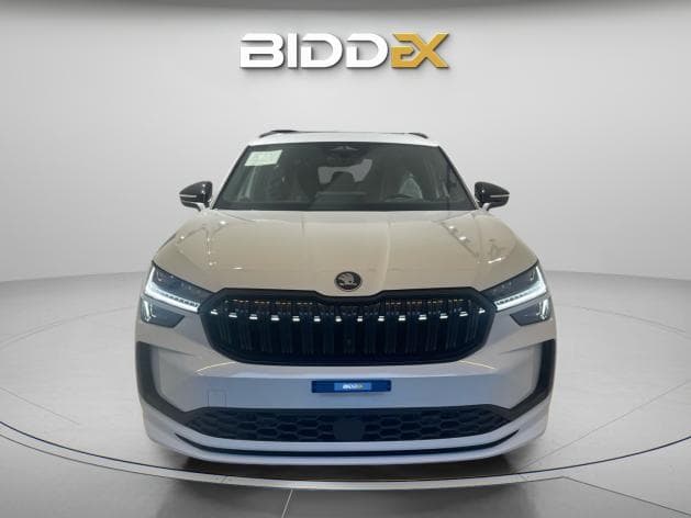 سكودا كودياك 2025 سبورت لاين أبيض أوتوماتيك — جديدة - 1