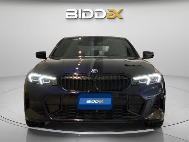 بي ام دبليو 320i 2024