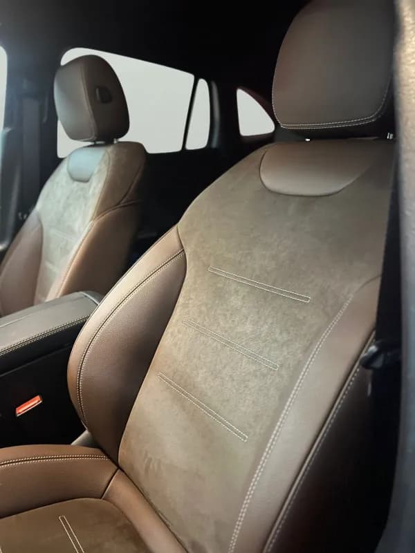 مرسيدس بنز GLA 200 2025