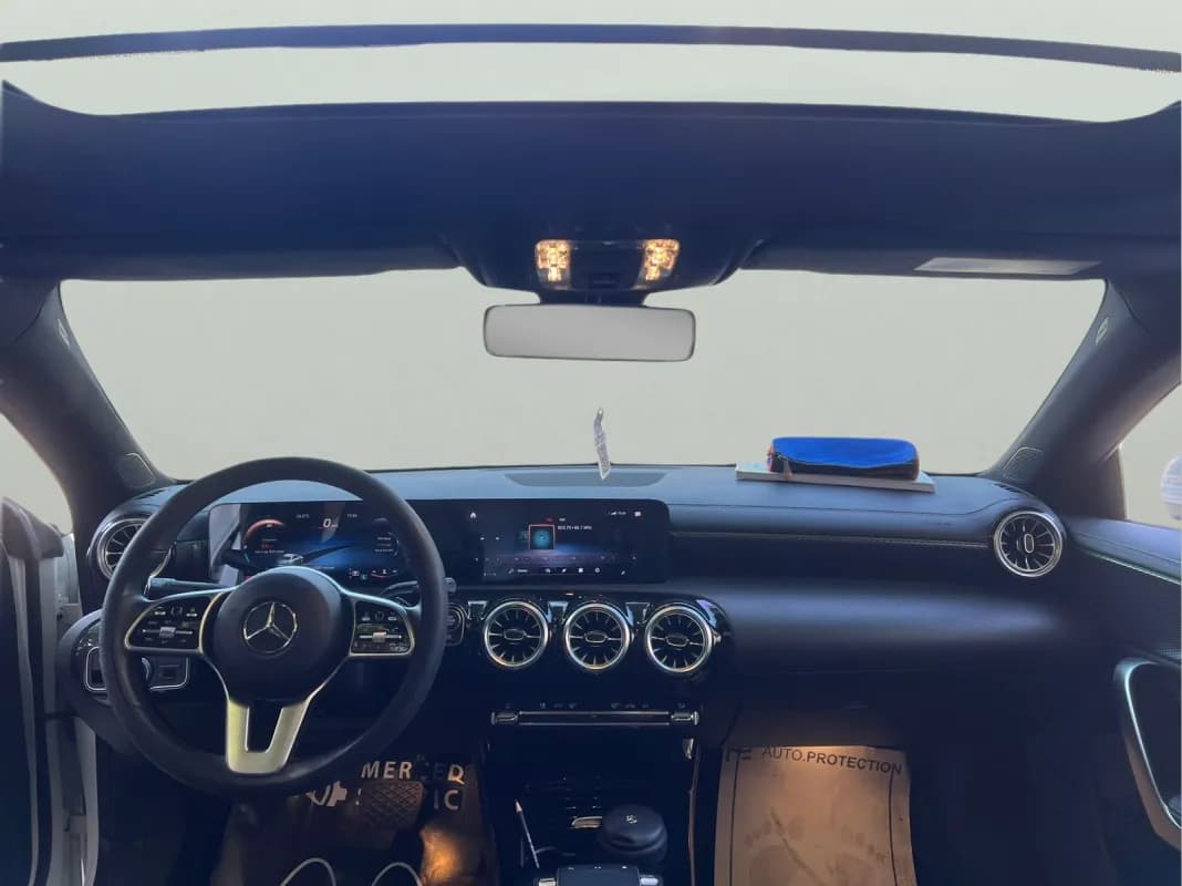 مرسيدس بنز CLA 180 2021