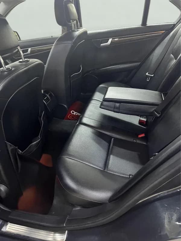 مرسيدس بنز C180 2013