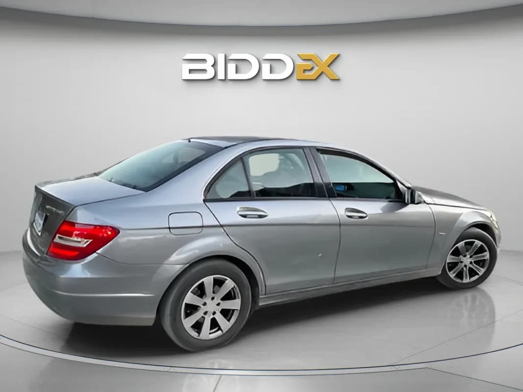 مرسيدس بنز C180 2012