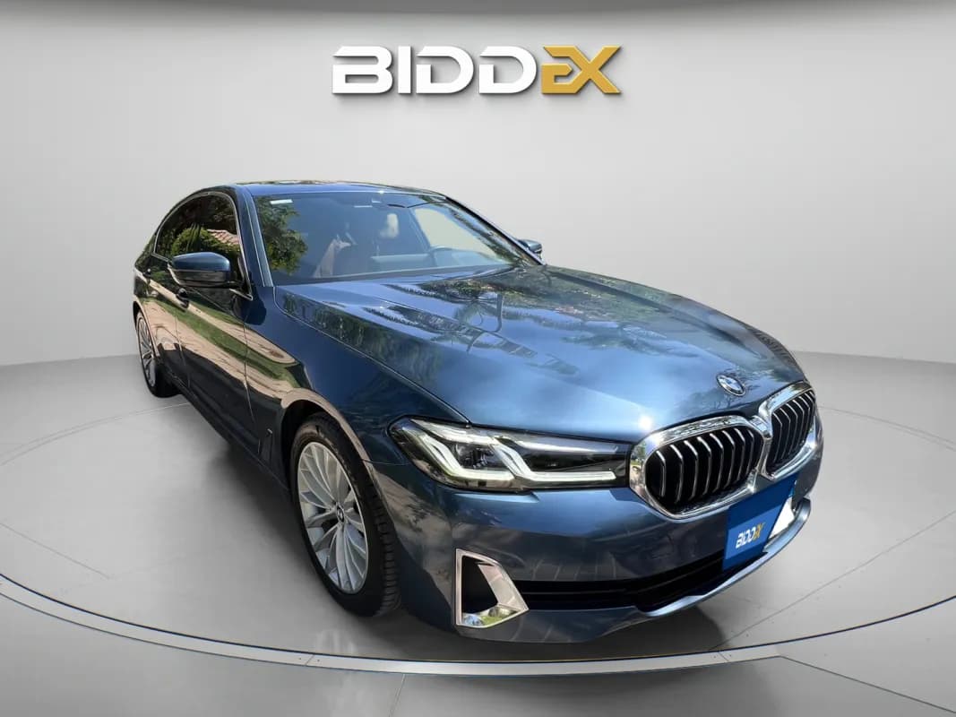 بي ام دبليو 520i 2023