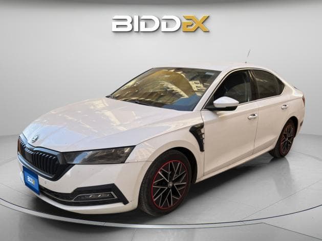 Skoda Octavia A8 2021 Style Plus White Automatic — Used - 1