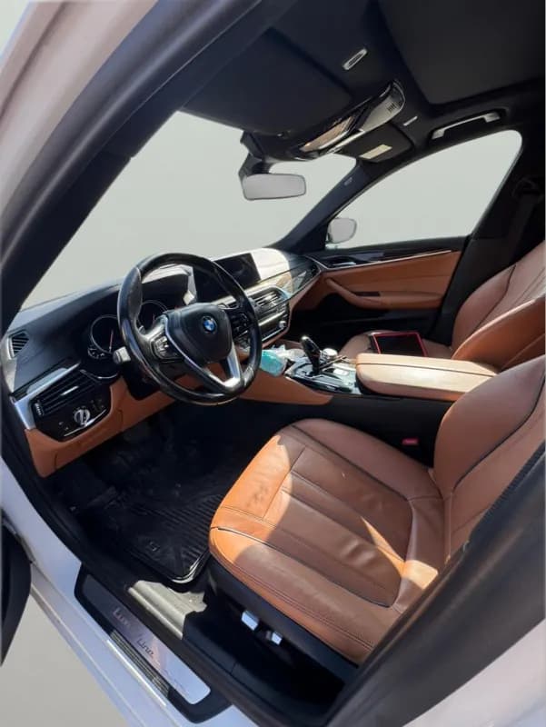 BMW 520i 2018 Luxury White Automatic — Used