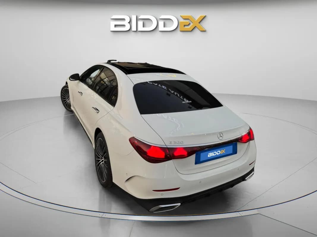 مرسيدس بنز E200 2024 بريميوم بلس أبيض أوتوماتيك — جديدة