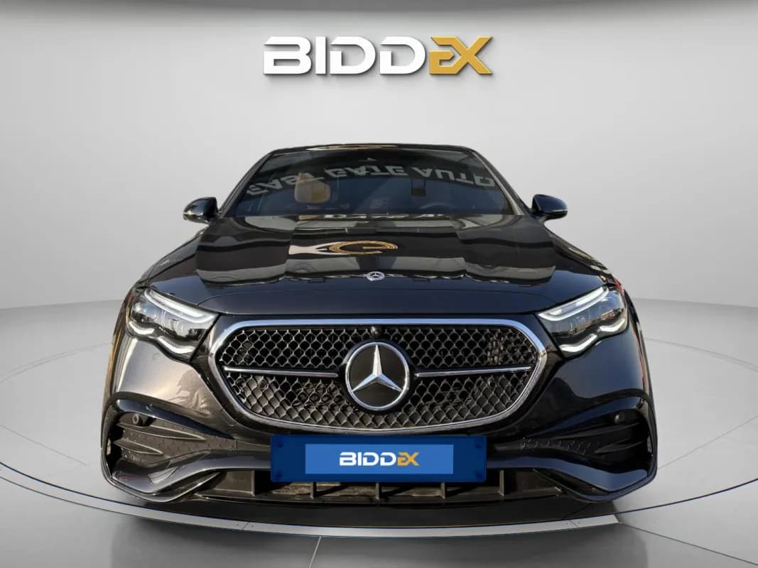مرسيدس بنز E200 2025 بريميوم بلس رمادي أوتوماتيك — جديدة