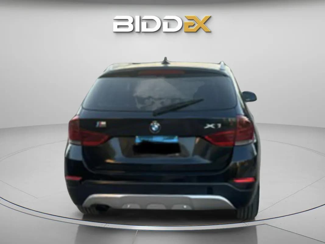 بي ام دبليو X1 2013