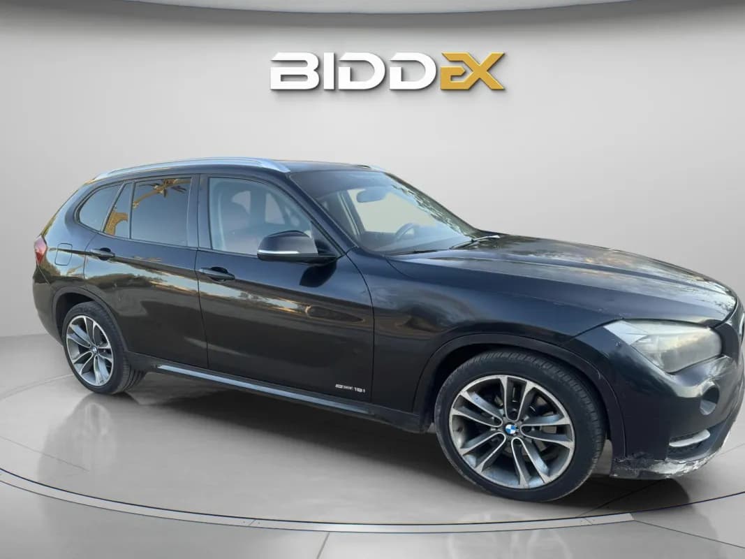 بي ام دبليو X1 2013