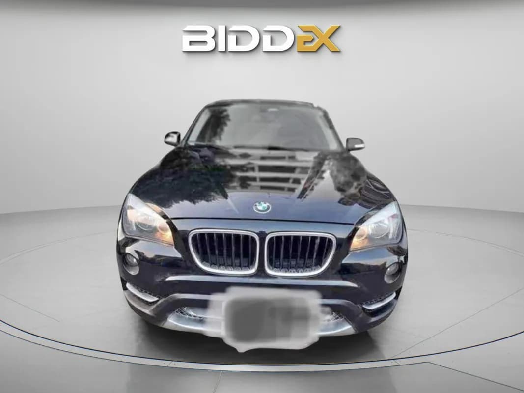 بي ام دبليو X1 2013