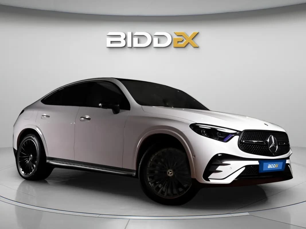 مرسيدس بنز GLC 300 2025 كوبيه أبيض أوتوماتيك — جديدة