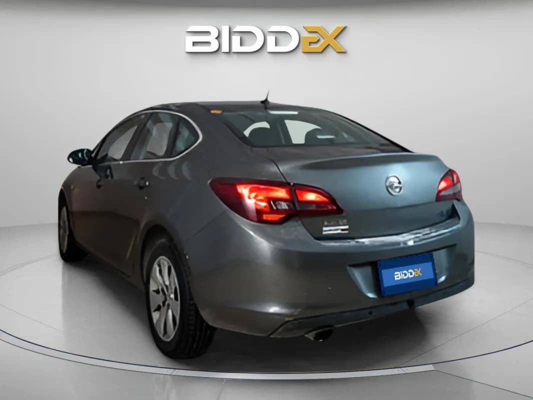 أوبل استرا 2020