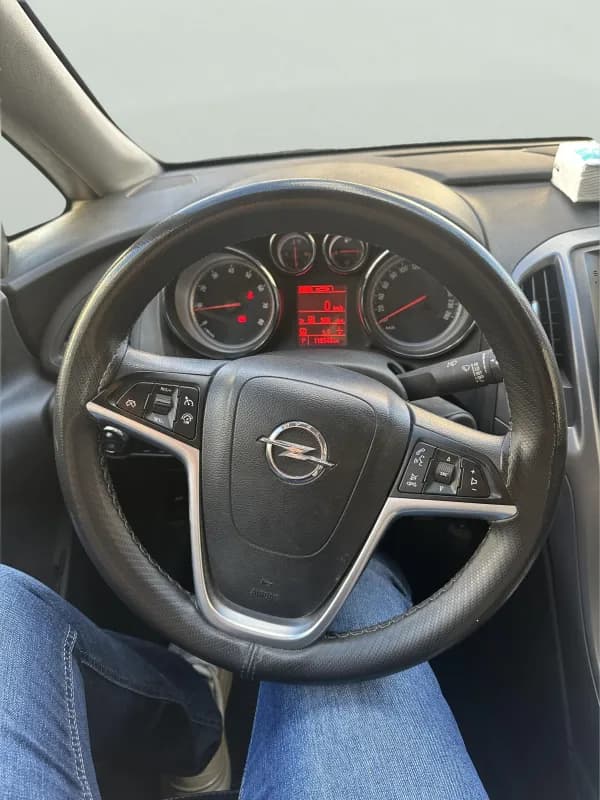 أوبل استرا 2017