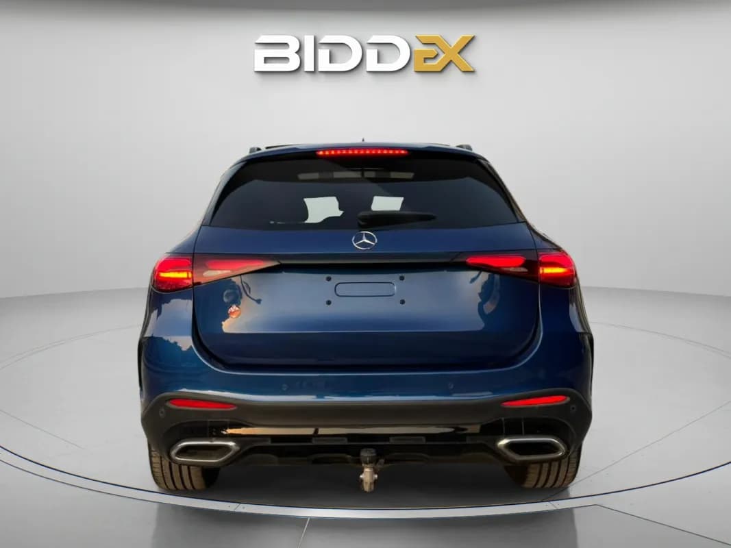 مرسيدس بنز GLC 300 2023 ايه ام جي أزرق أوتوماتيك — مستعملة