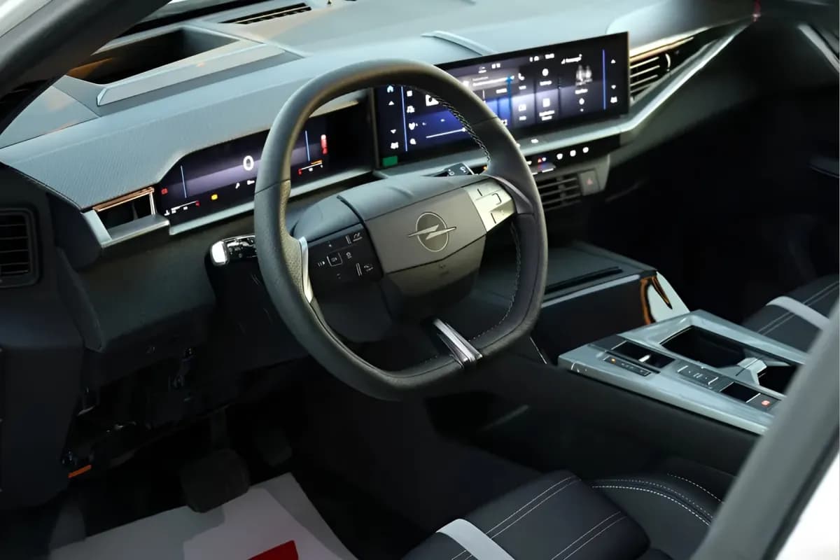 أوبل جراند لاند 2026