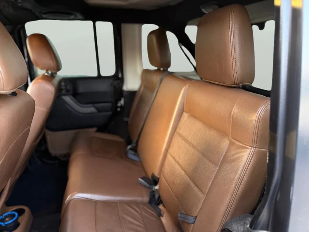 جيب رانجلر 2012