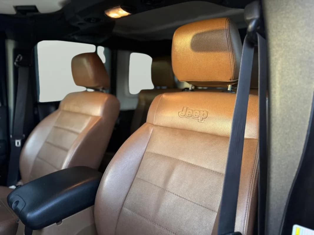 جيب رانجلر 2012