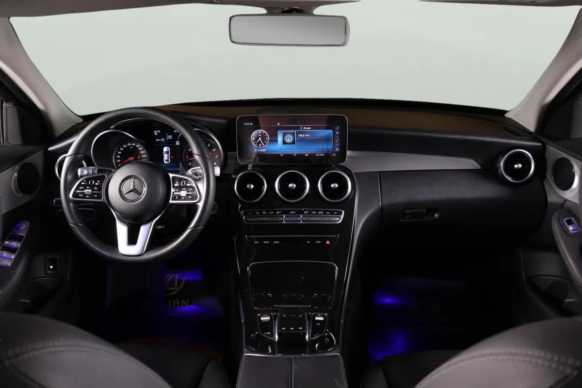 مرسيدس بنز C180 2019