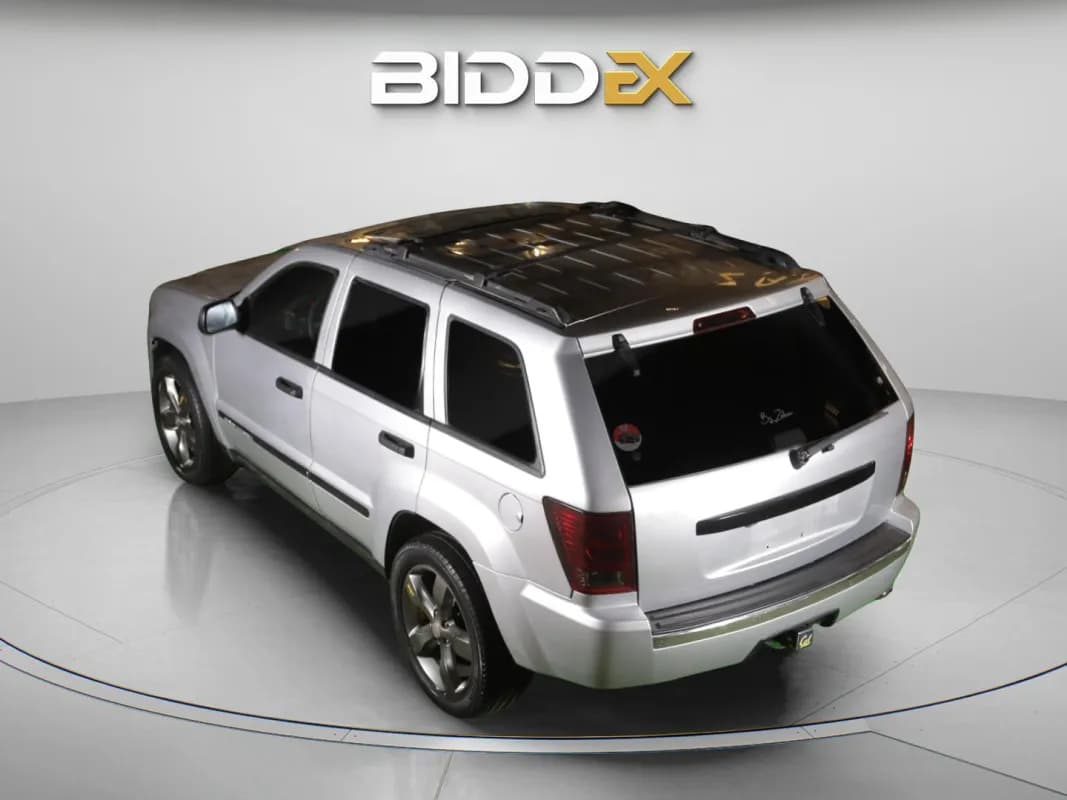 جيب شيروكي 2007