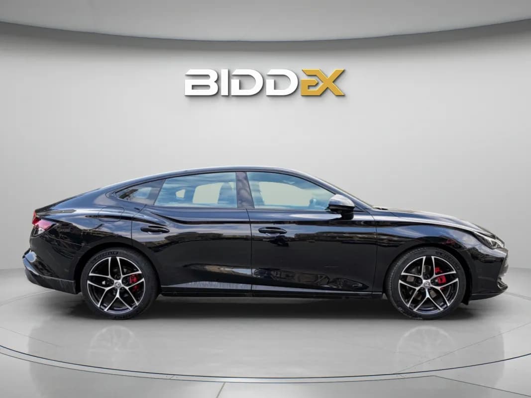 MG 7 2025 Trophy Black Automatic — Used