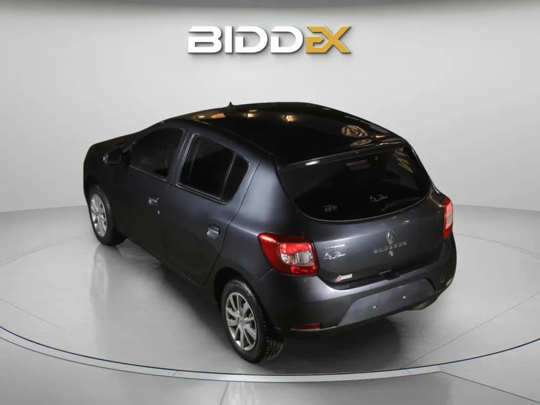 رينو سانديرو 2017