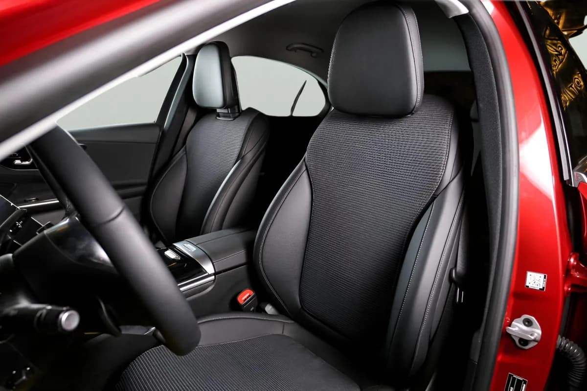 مرسيدس بنز C180 2022