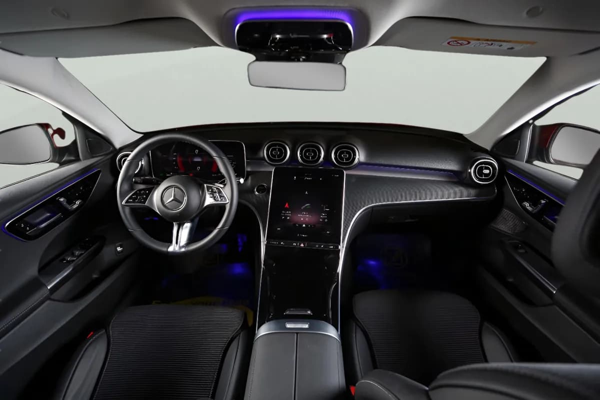 مرسيدس بنز C180 2022