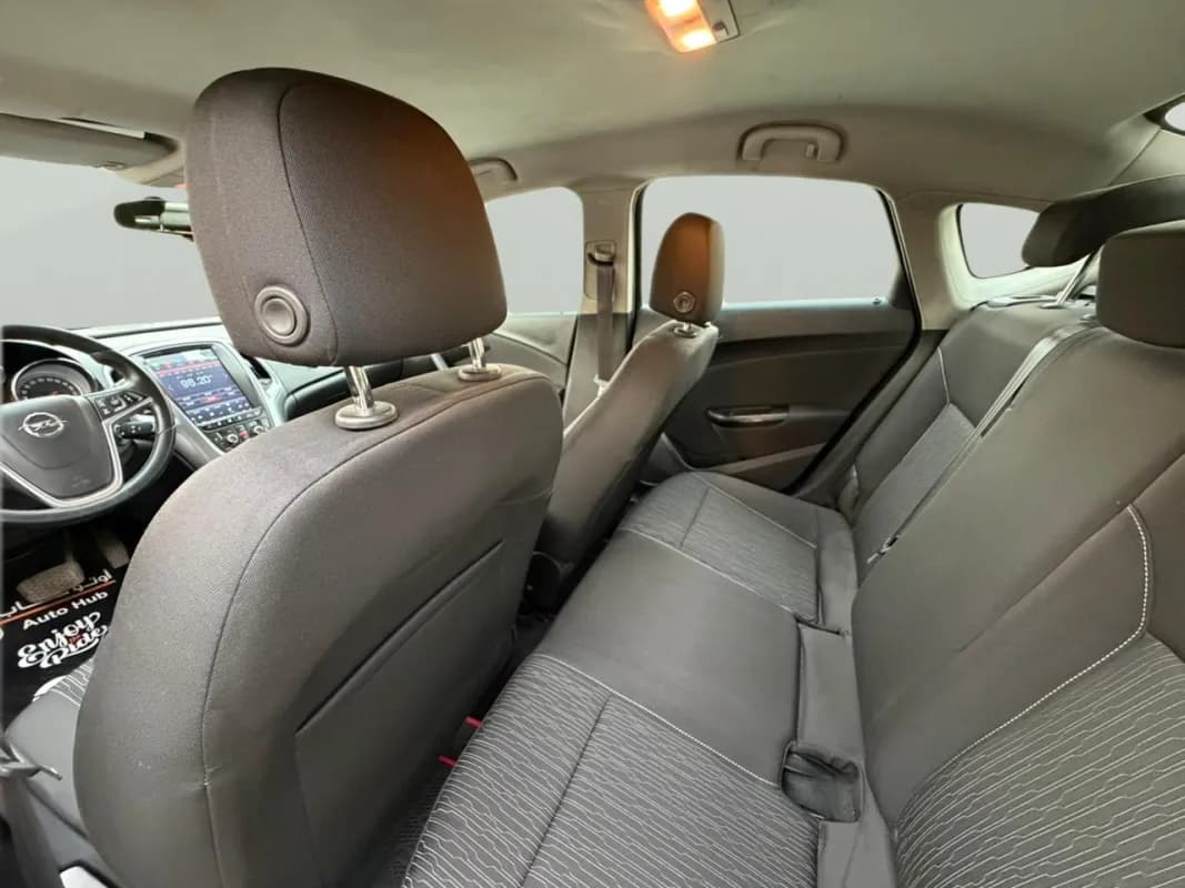 أوبل استرا 2020