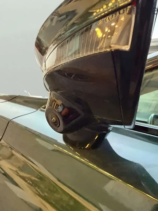 رينج روفر فيلار 2025