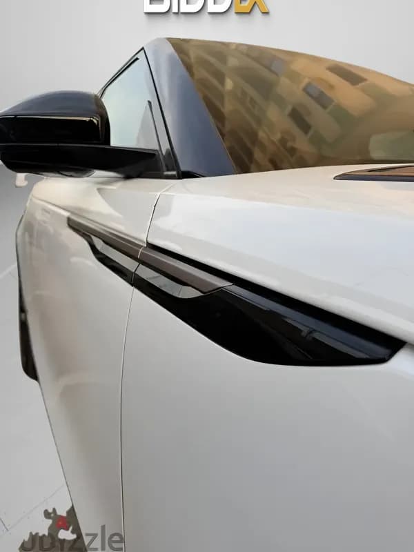 رينج روفر فيلار 2025