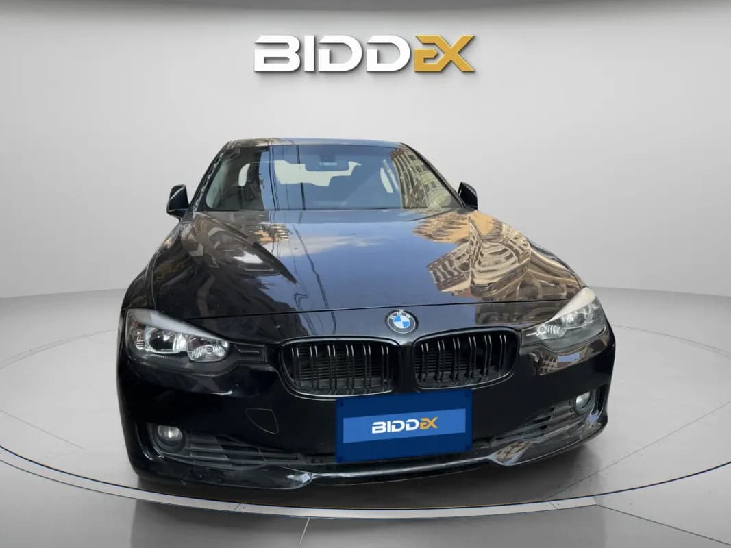 بي ام دبليو 320i 2014