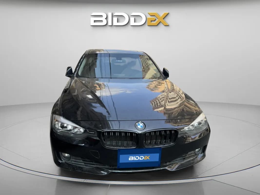 بي ام دبليو 320i 2014