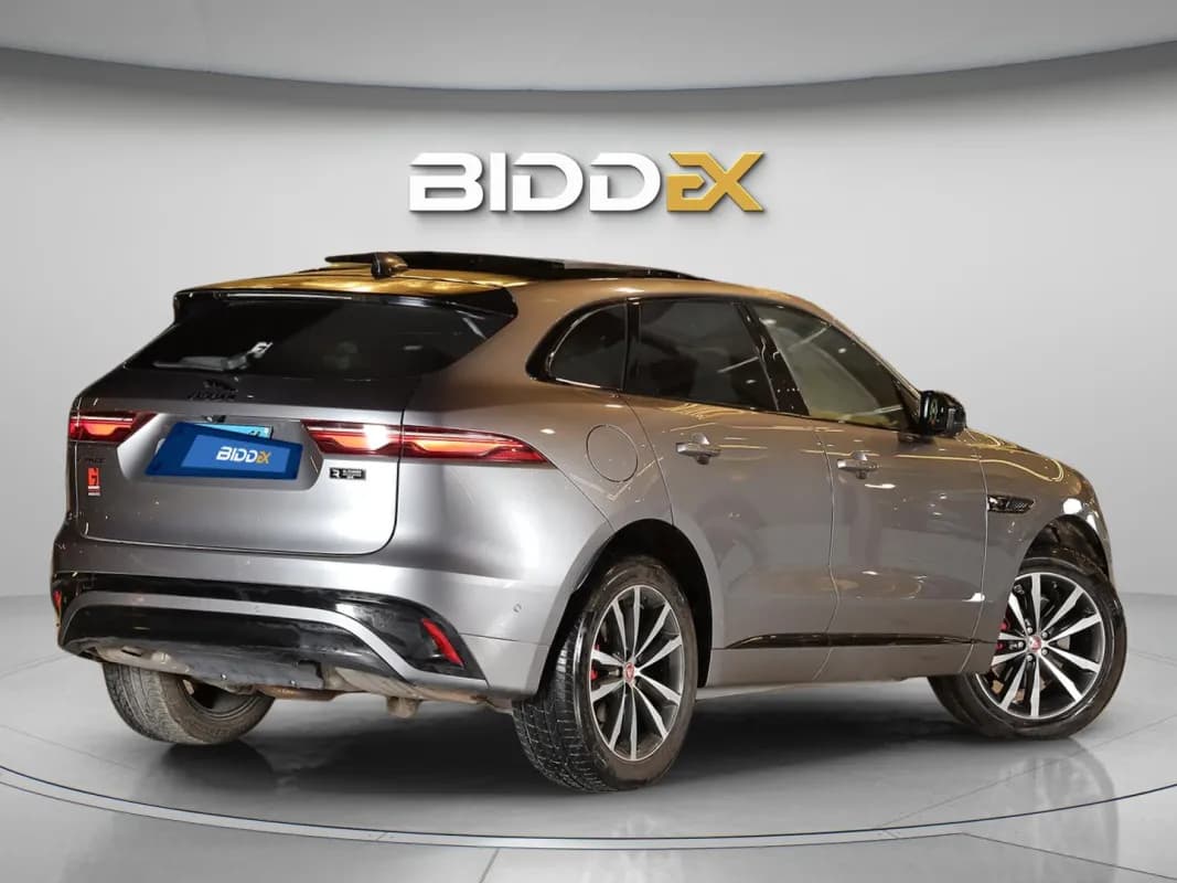 جاكوار اف باس 2022