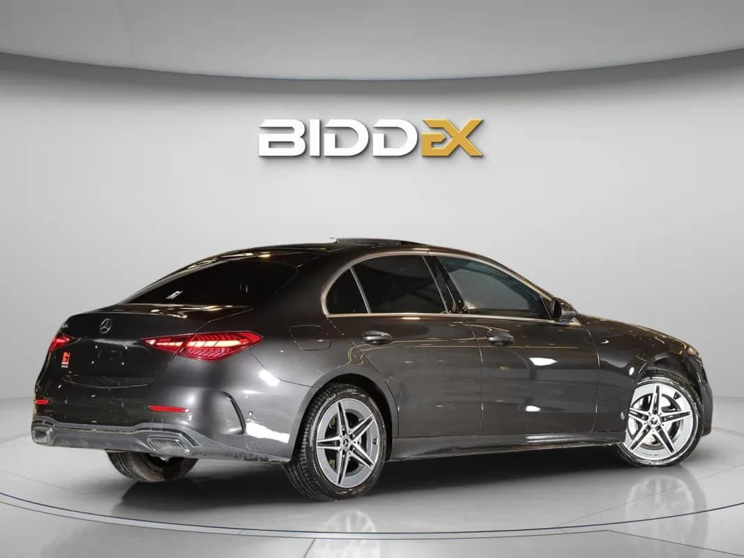 مرسيدس بنز C180 2023