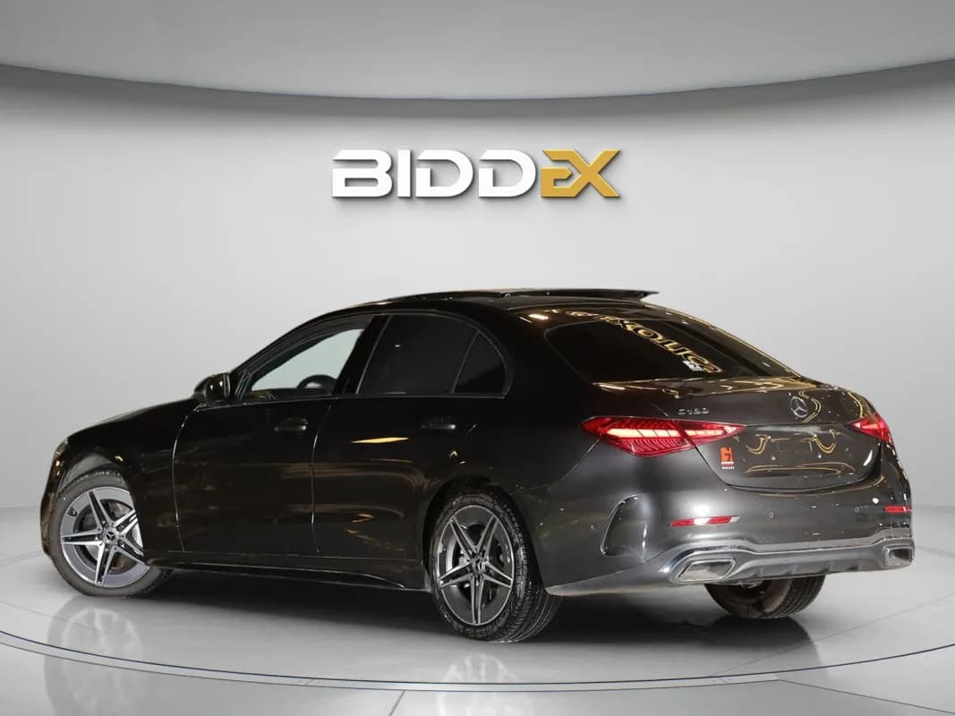 مرسيدس بنز C180 2023