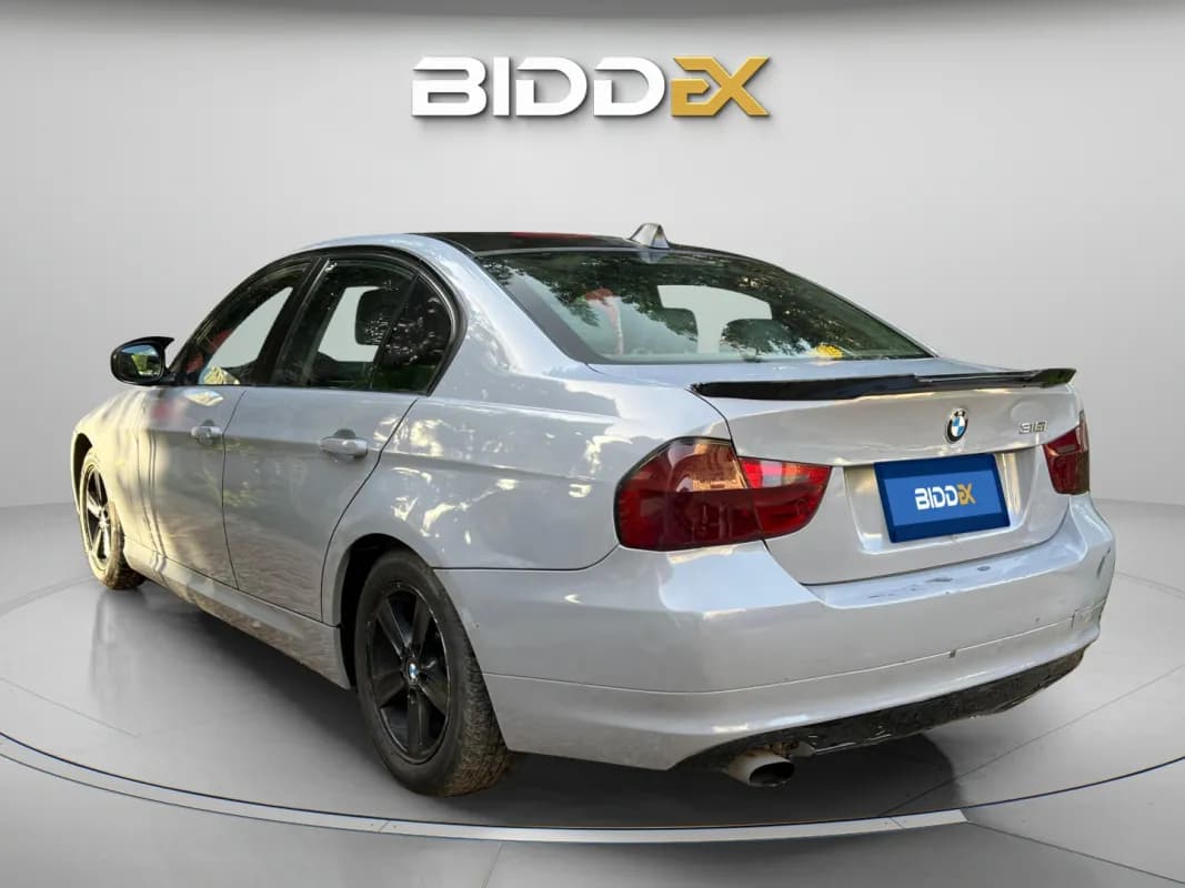 بي ام دبليو 316i 2010