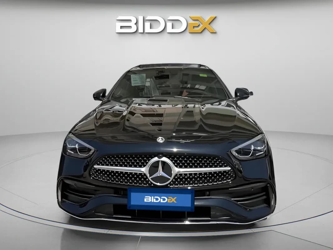 Mercedes-Benz C180 2025