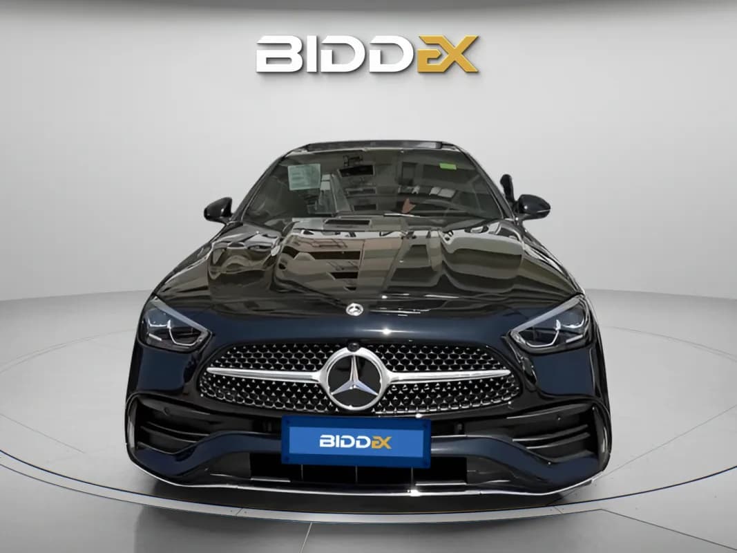 Mercedes-Benz C180 2025