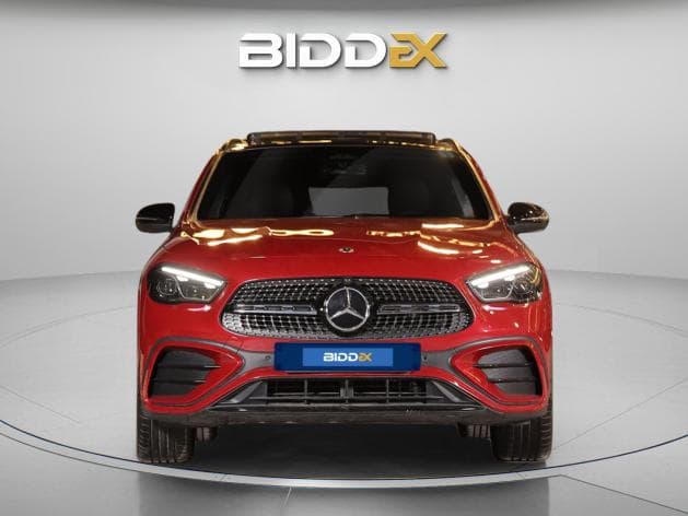 مرسيدس بنز GLA 200 2025 ايه ام جي أحمر أوتوماتيك — جديدة - 1